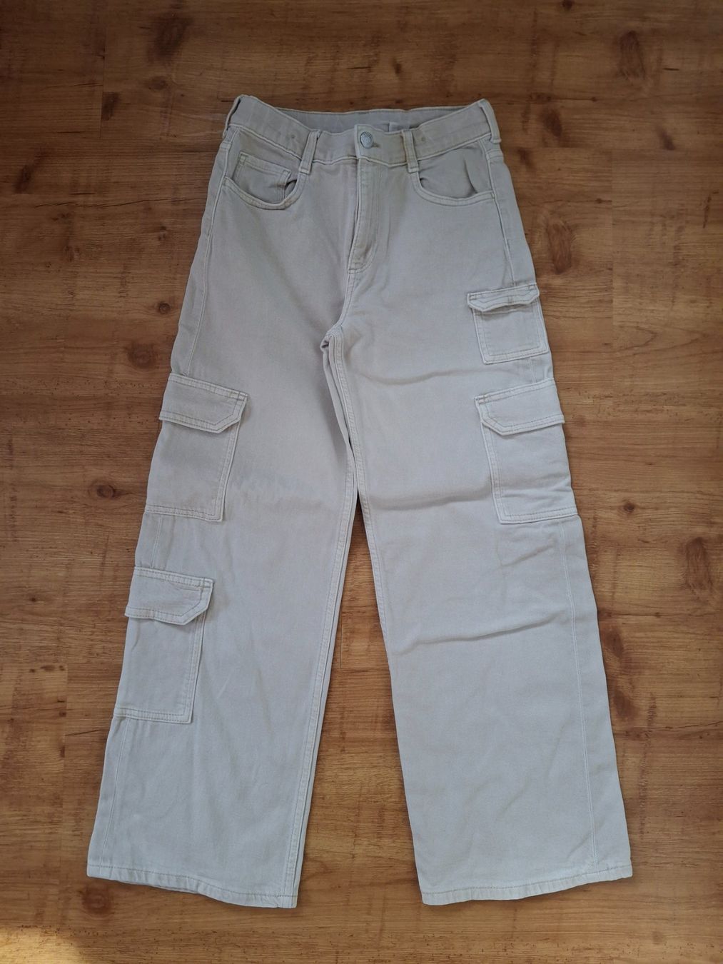 H&M Pantaloni: Cargojeans wide leg Grösse 146 – Usato da Erlinsbach venduto da Ginnie09