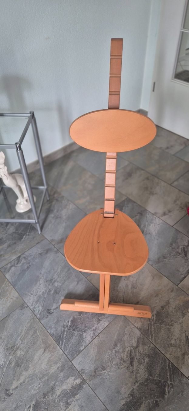 Hocker: Malhocker aus  massivem Buchenholz – Gebraucht aus Zürich von msp_q7f9