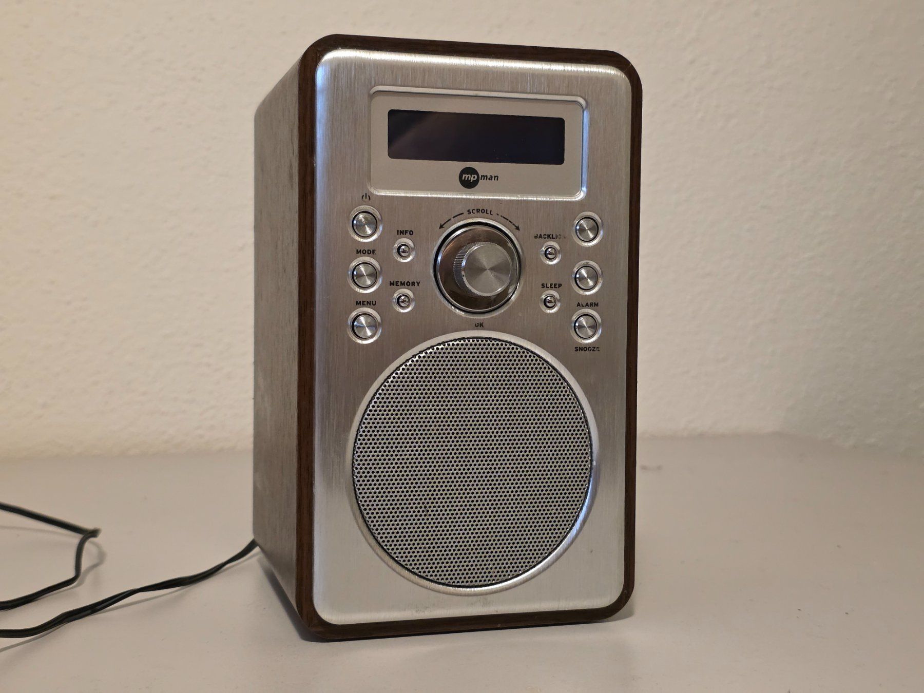 Sveglie: MPMAN 6002 Radio + alarm wecker – Usato da Badäl venduto da RYzeR9980X4D 1