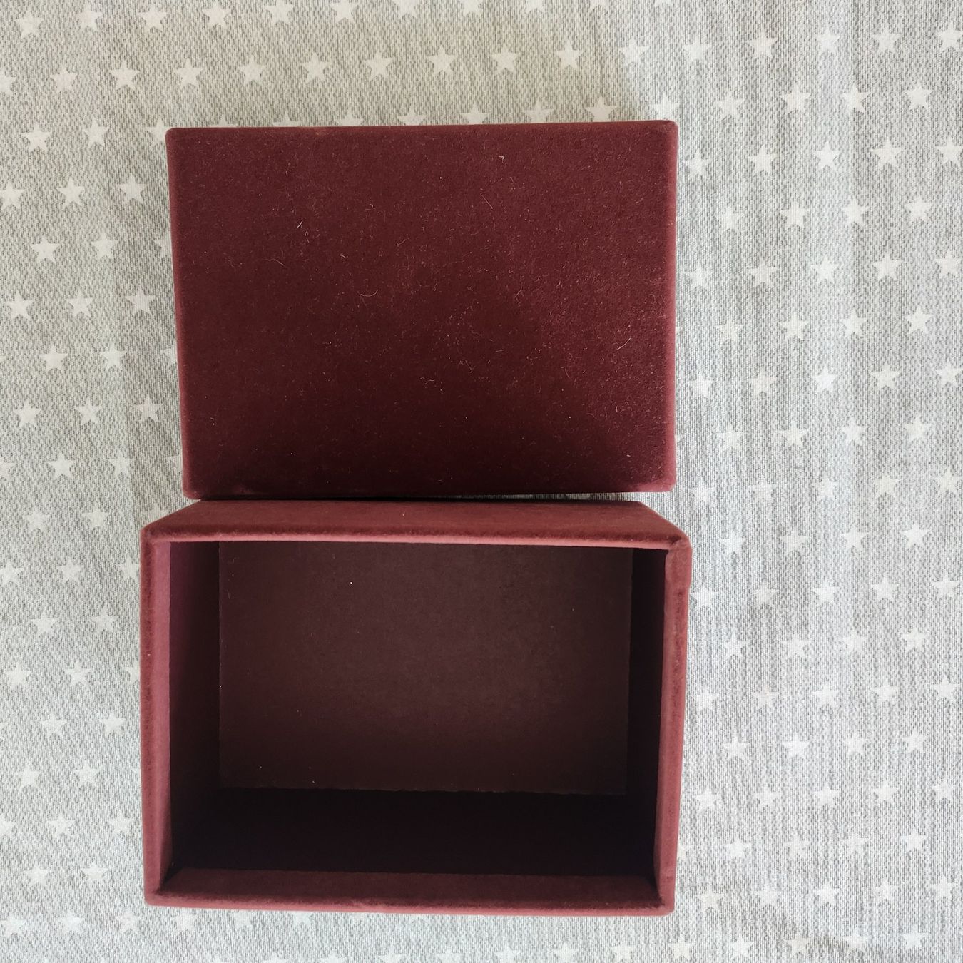 Transportkisten: Karton Box in Samt für Schmuck oder anderes – Neu (gemäss Beschreibung) aus Unterägeri von ani_pn8n 1