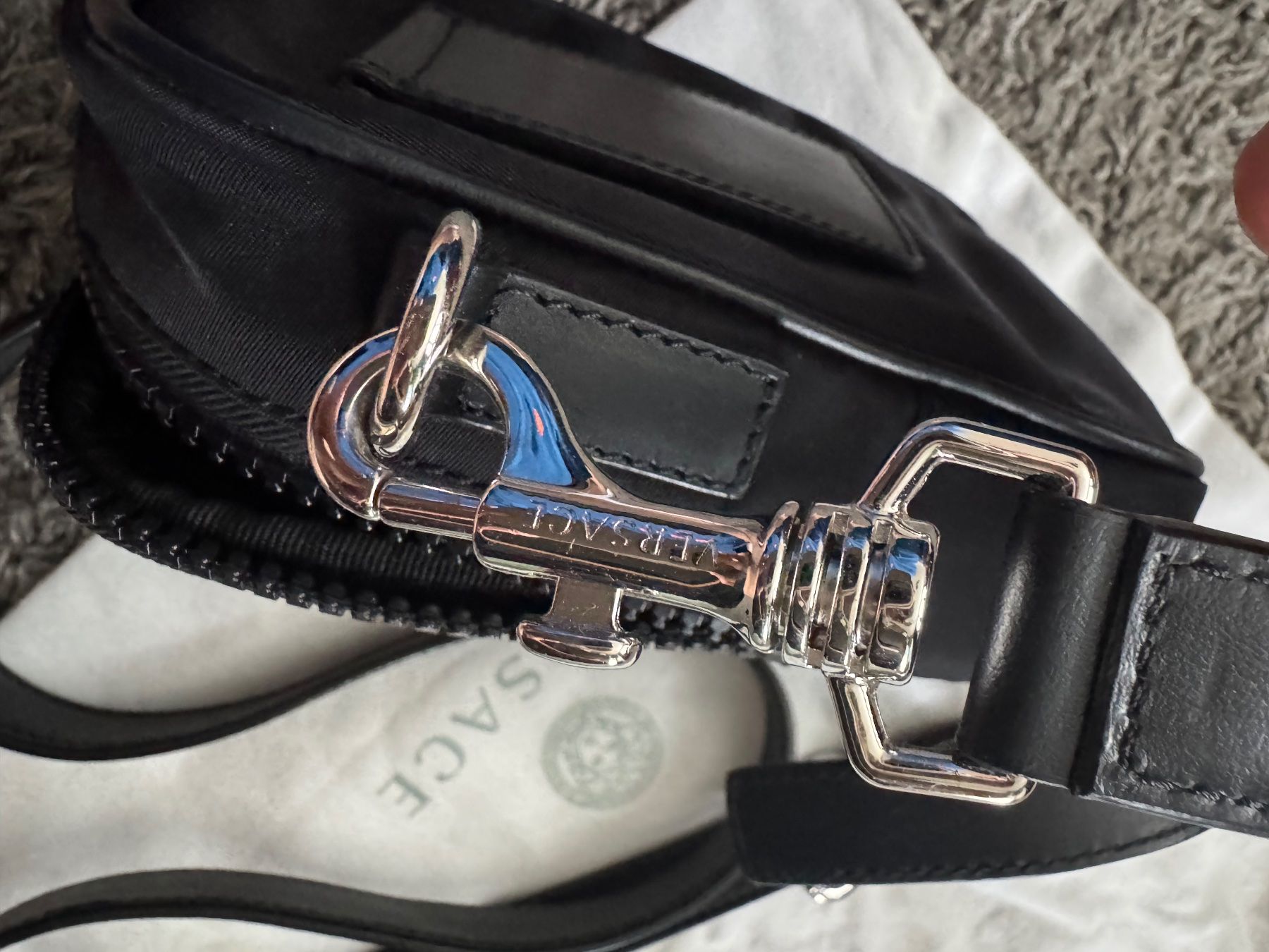 Versace Borse: Versace Umhängetasche – Usato da Löhningen venduto da santafe06 4