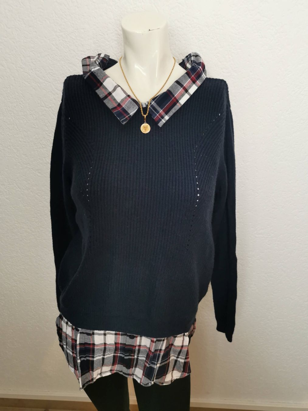 Maglioni & Felpe: Strickpullover Blau mit Kragen Navy Blue - M/L – Usato da Wettingen venduto da JasminL92-2
