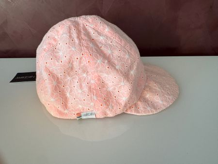 Marccain Modische Cap  runder Form,klassischer Schild N3 57