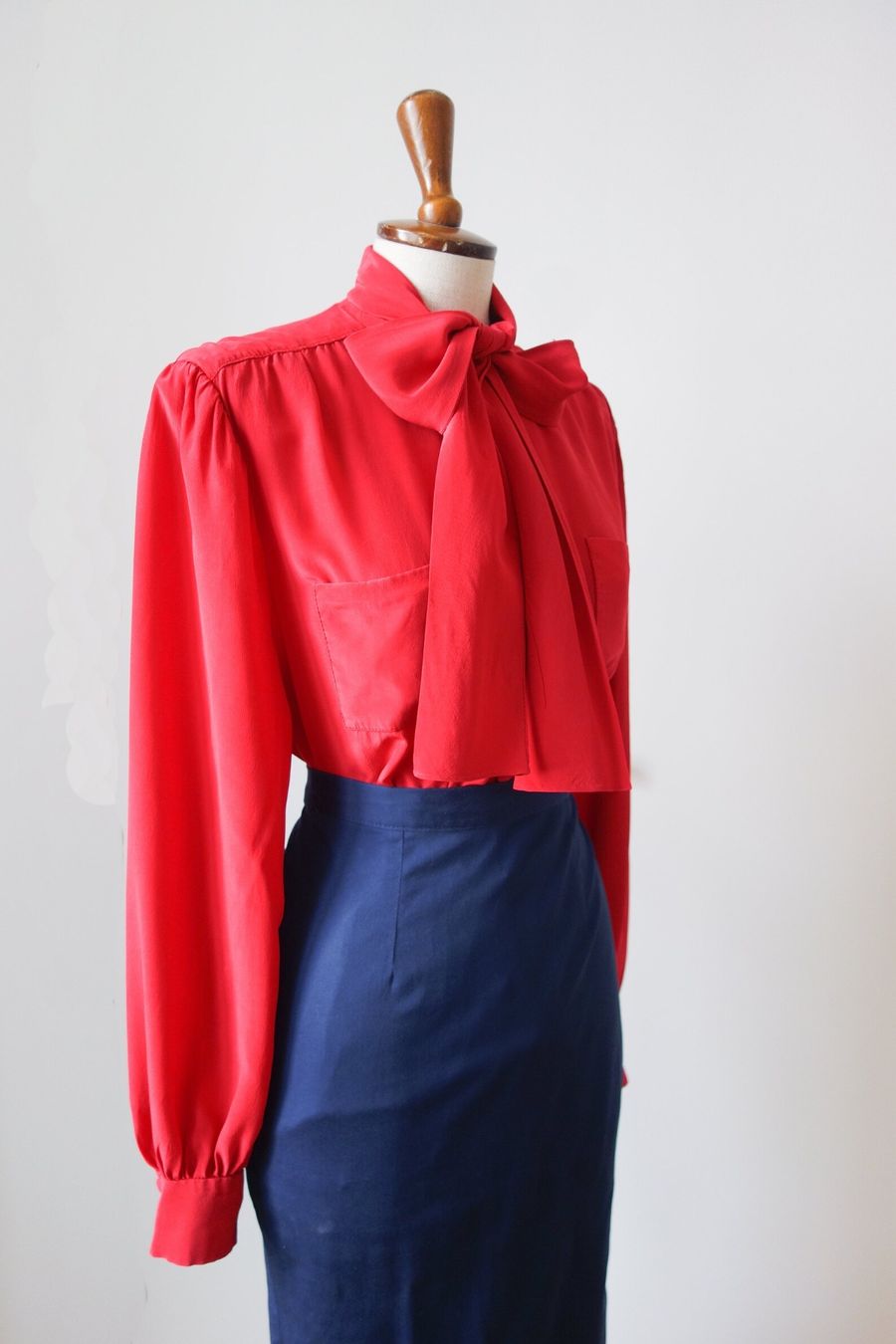 Camicette: Vintage red blouse – Usato da Glattpark(Opfikon) venduto da pau_w672 2