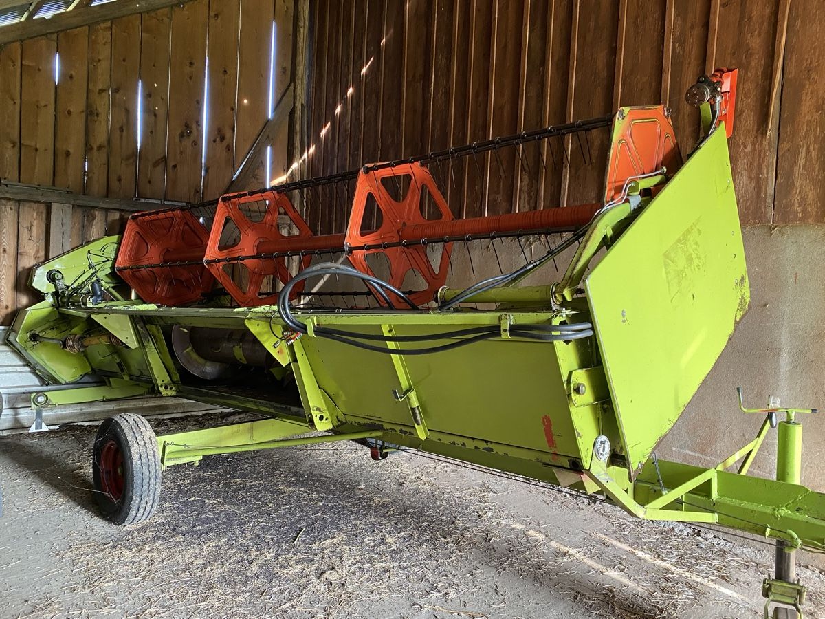 Alle Maschinen: Rapsschneidwerk Claas – Gebraucht aus Dietikon von WettingenMoto