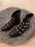 Stiefelette Leder mit Perlen Grösse 38