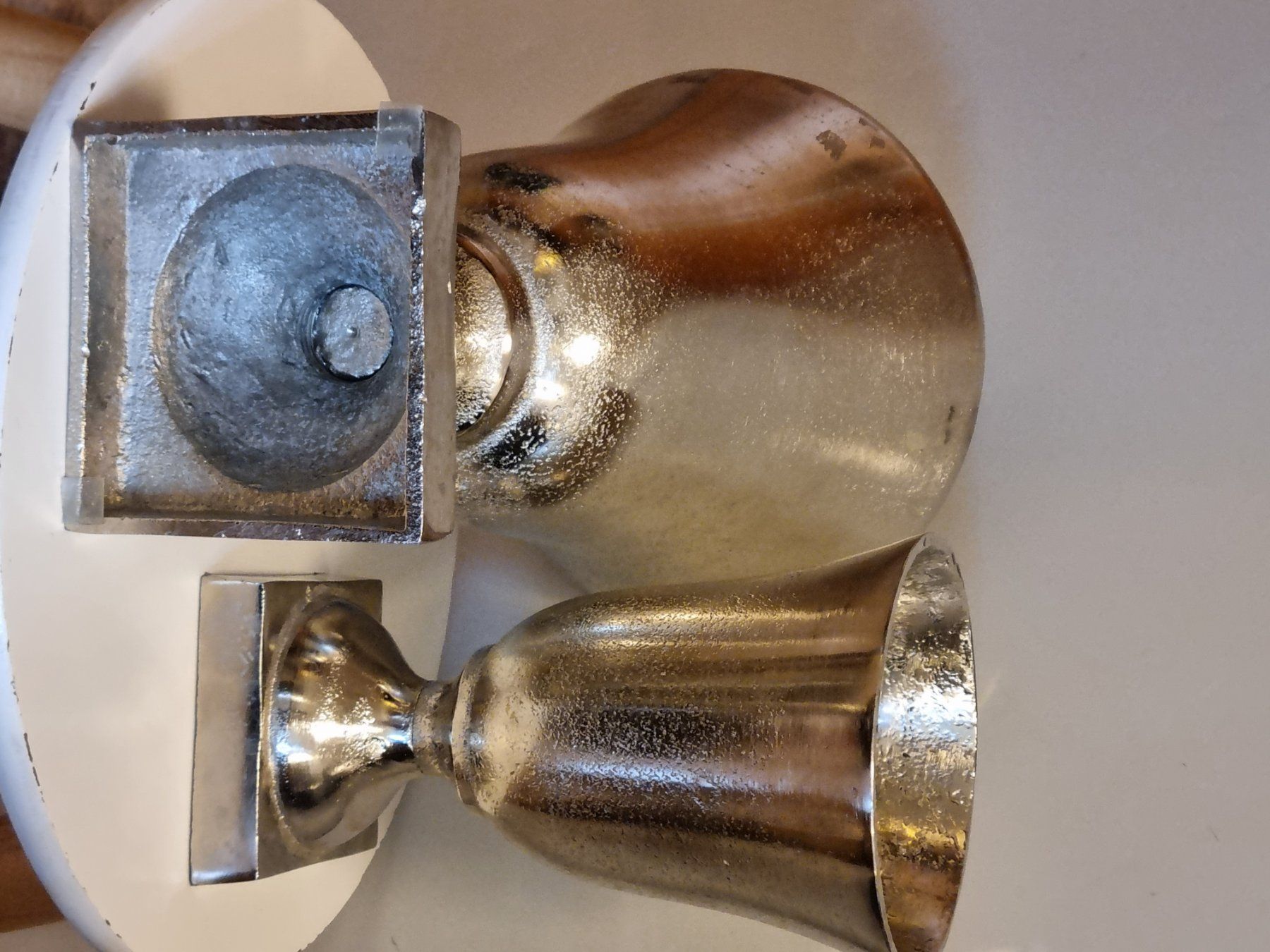 Vasi per fiori: 2 Deko-Pokalvasen Silber Antik-Stil – Usato da Scharnachtal venduto da devin03 4