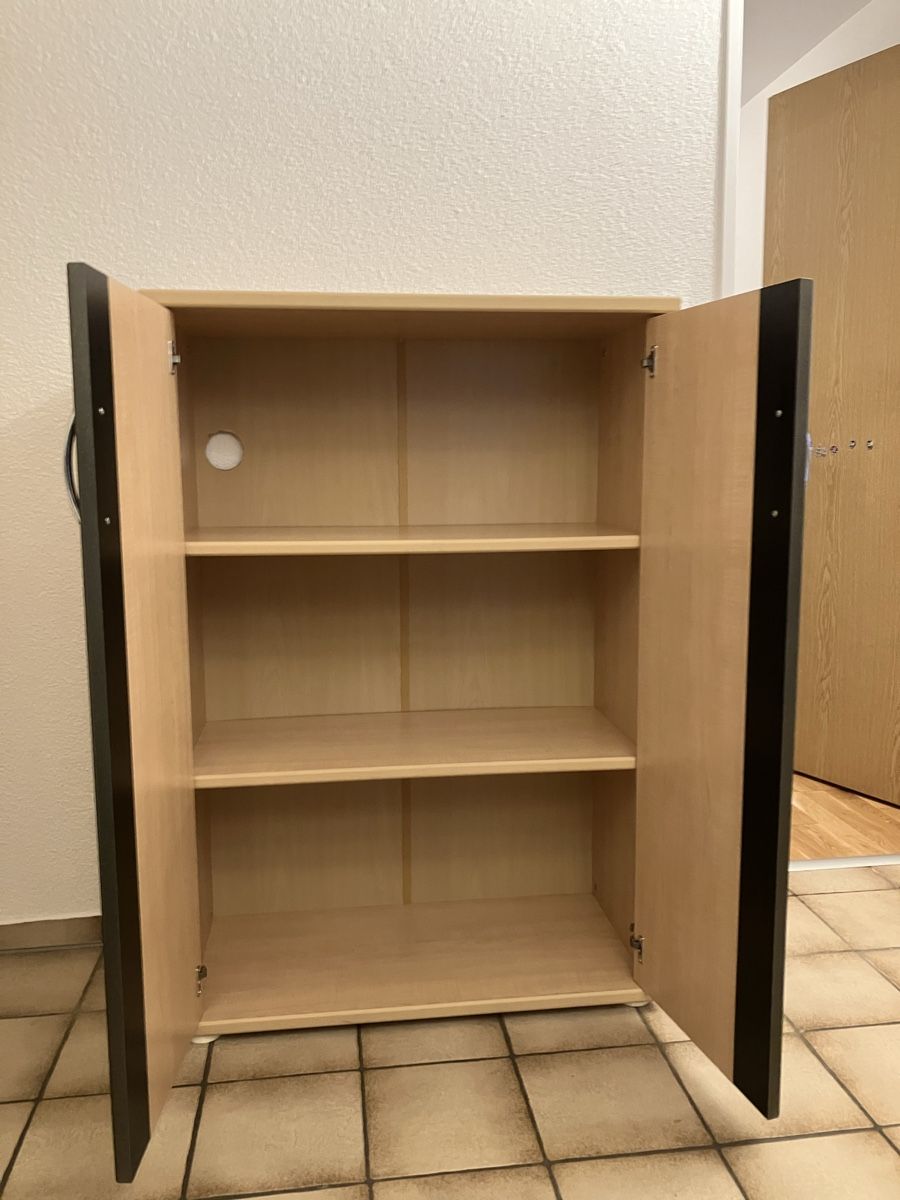 Cassettiere: Kommode/ Holzschrank – Usato da Mühlethal venduto da xenia_k 2