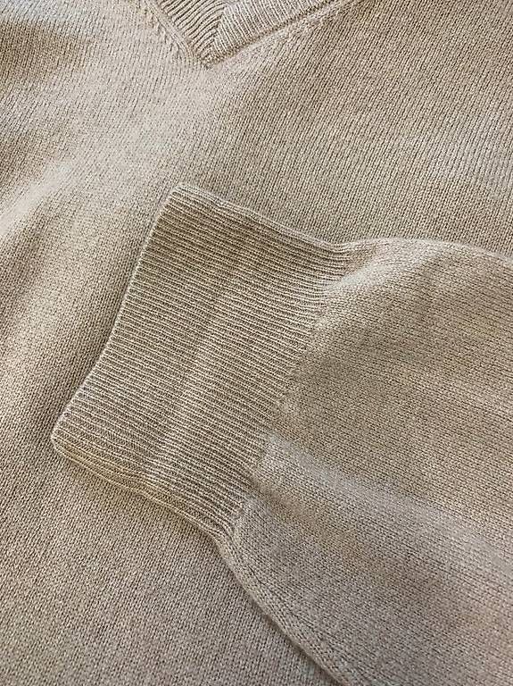 Maglioni & Felpe: Vintage Coretto Kaschmirpullover mit V Ausschnitt in Beige – Usato da Obernau venduto da Arche_Noah_Brocki 4