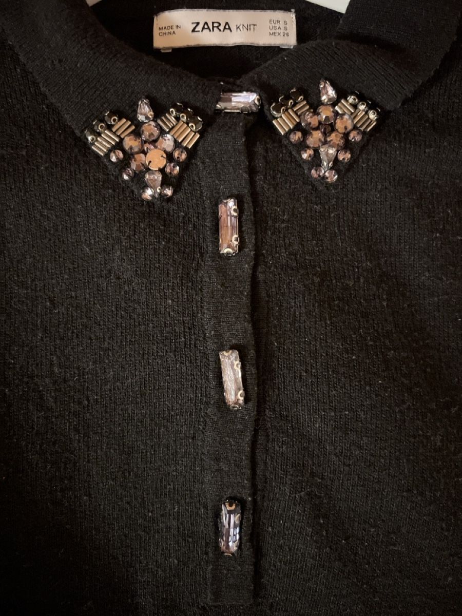 Zara Maglioni & Felpe: Schwarzer Pullover mit Strass, Gr. S – Usato da Brugg AG venduto da NathalieN 1