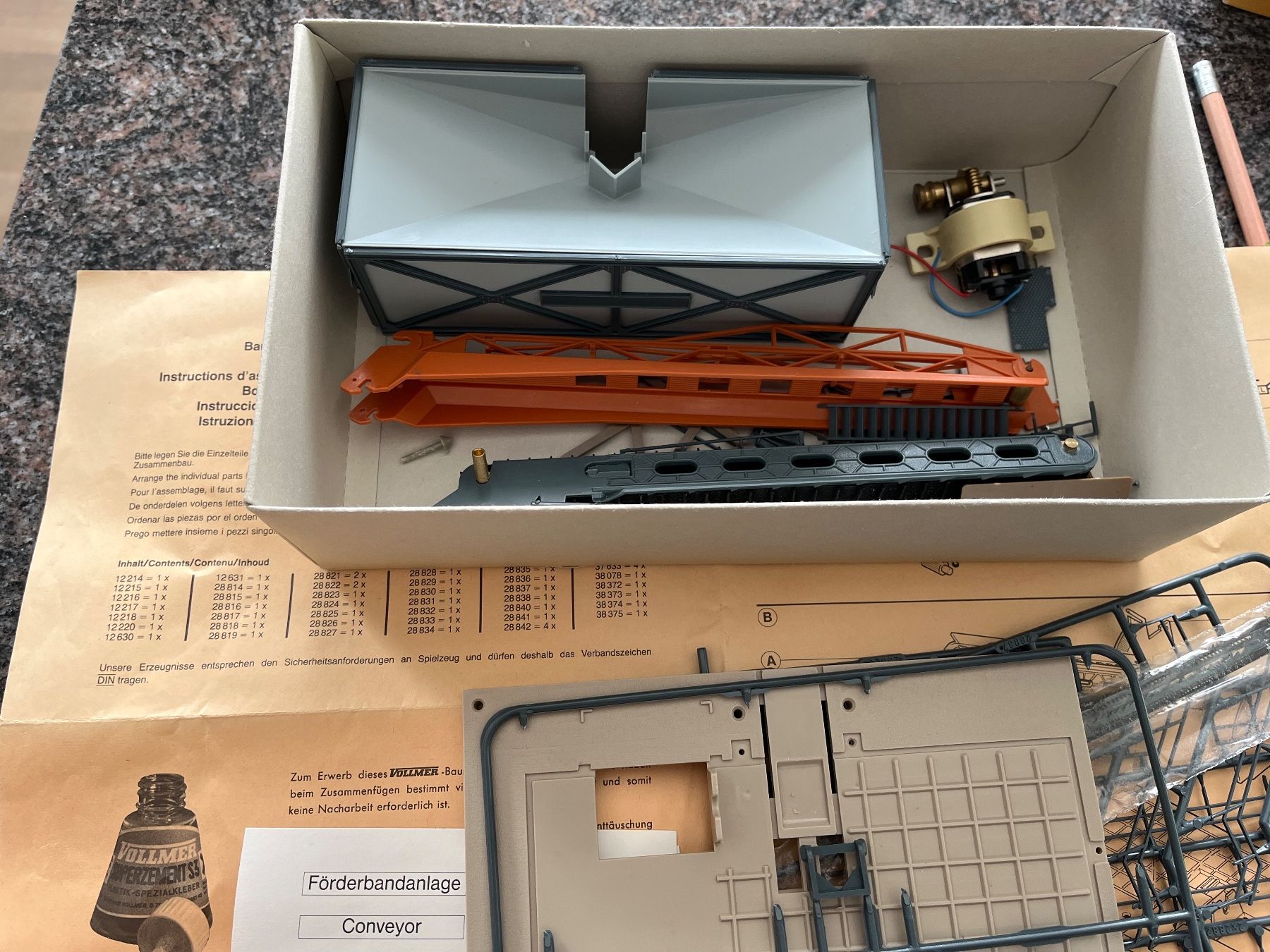 Vollmer Modellini di ferrovie: Vollmer 4601 Förderbandanlage – Usato da Spiegel b. Bern venduto da Burdicrew 2