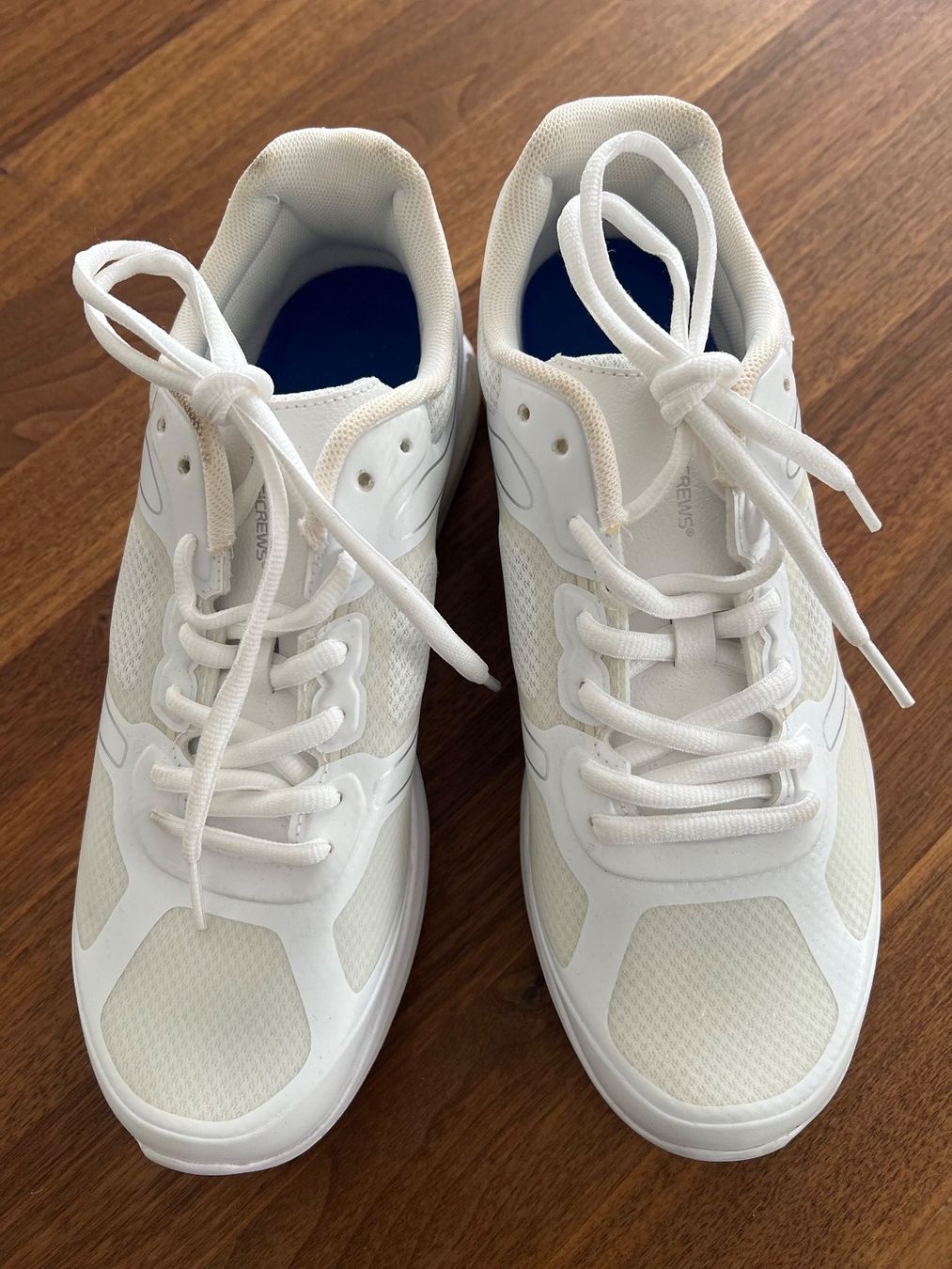Scarpe da uomo: Shoes For Crews, weiss, Gr. 42 – Usato da Sursee venduto da tabsch