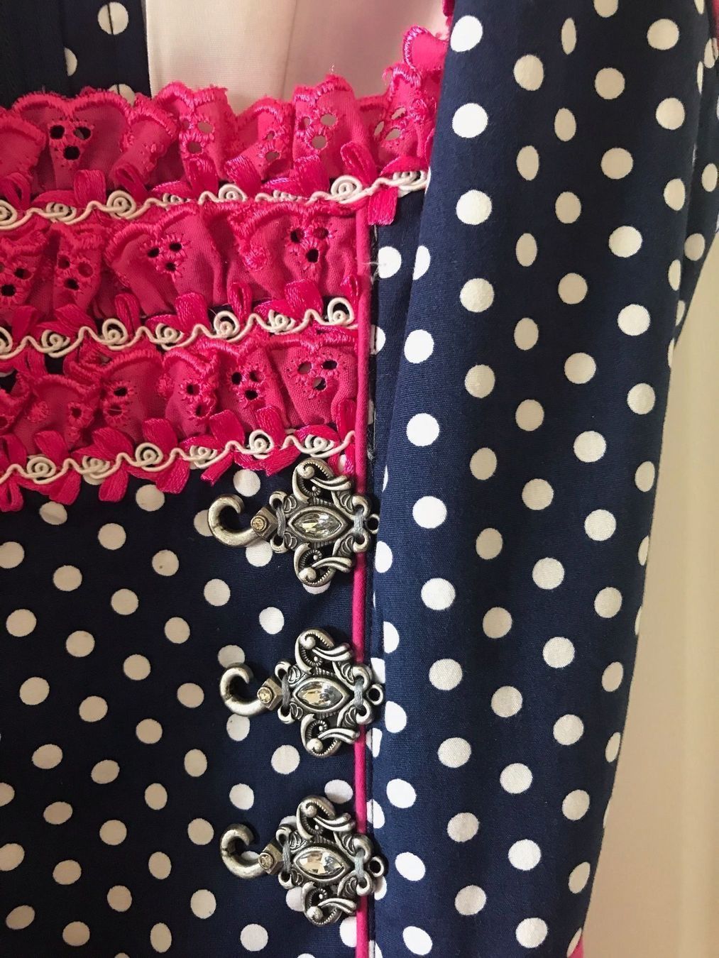 Kostüme: Dirndl Krüger Madl Gr. 36 – Gebraucht aus Zürich von sarah_5 3