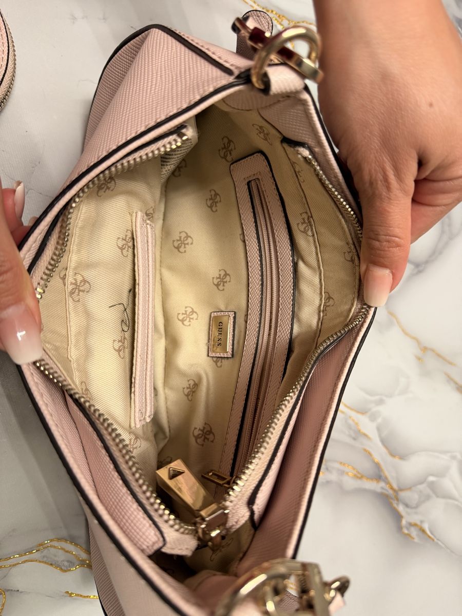 Guess Borse da donna: Original Tasche Guess Pink – Usato da Massagno venduto da pokecoach 2