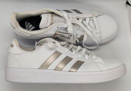 adidas Grand Court Base 2.0 Damen Sneaker GW9263