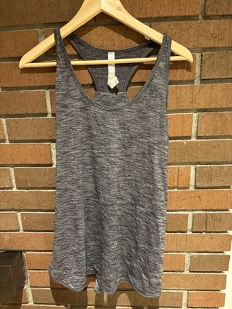 Lululemon Top Damen Grösse 10 Grau Racerback CHF 15 ☀️