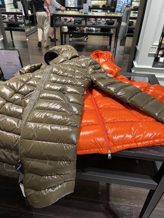 【NEU】Moncler Long Puffer Jacket Military Green - Size2