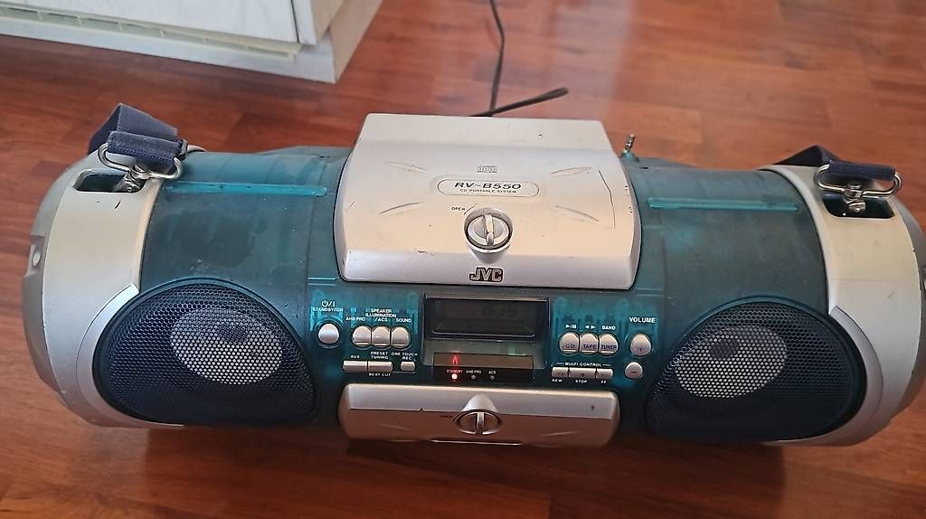 Radio:  Radio CD – Usato da Prangins venduto da olt_9ycd 1
