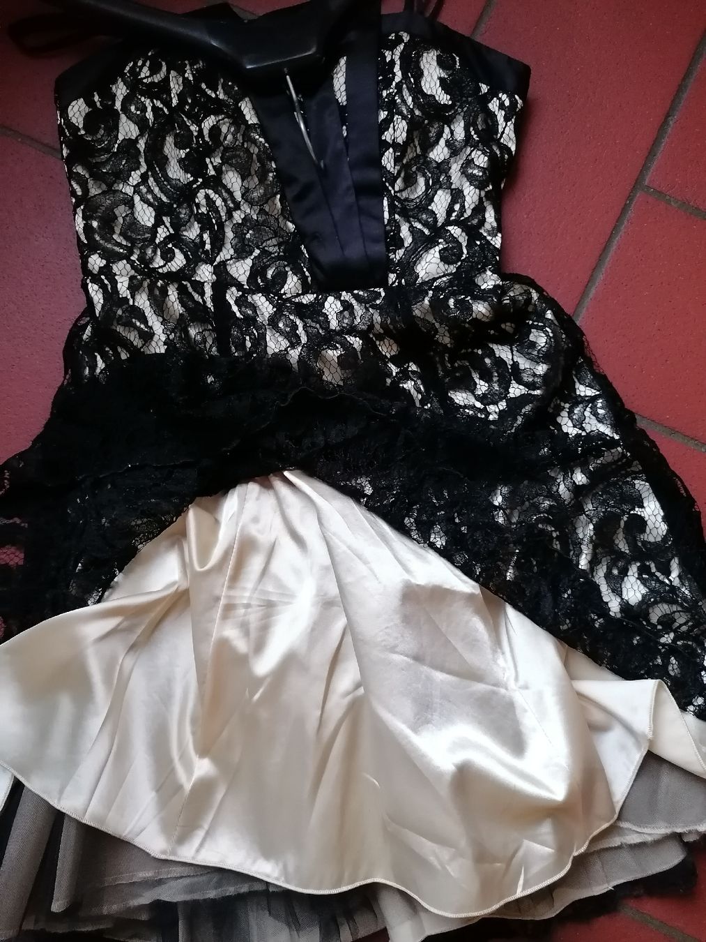 Kleider: Edles cocktail Kleid schwarz beige – Gebraucht aus Bedigliora von Dolcezza0 5