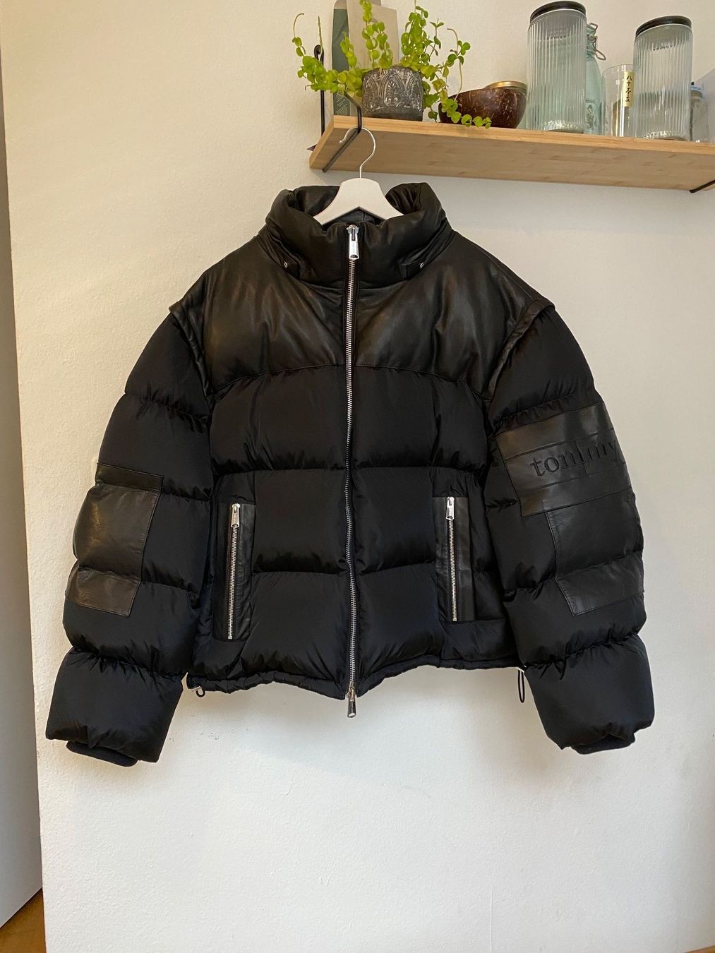 Tommy Hilfiger Giacche: Tommy Hilfiger Jacket – Nuovo (secondo la descrizione) da Biel/Bienne venduto da Sommer_17 2