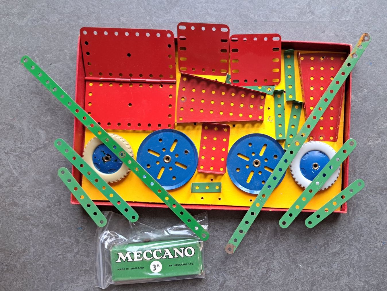 Meccano Kit di costruzioni: Meccano Accessory Outfit – Usato da Kloten venduto da 73Camaro 1