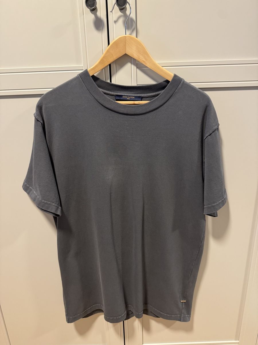 Louis Vuitton T-Shirts: Louis Vuitton T-Shirt – Gebraucht aus Reinach BL von Nushka89 1