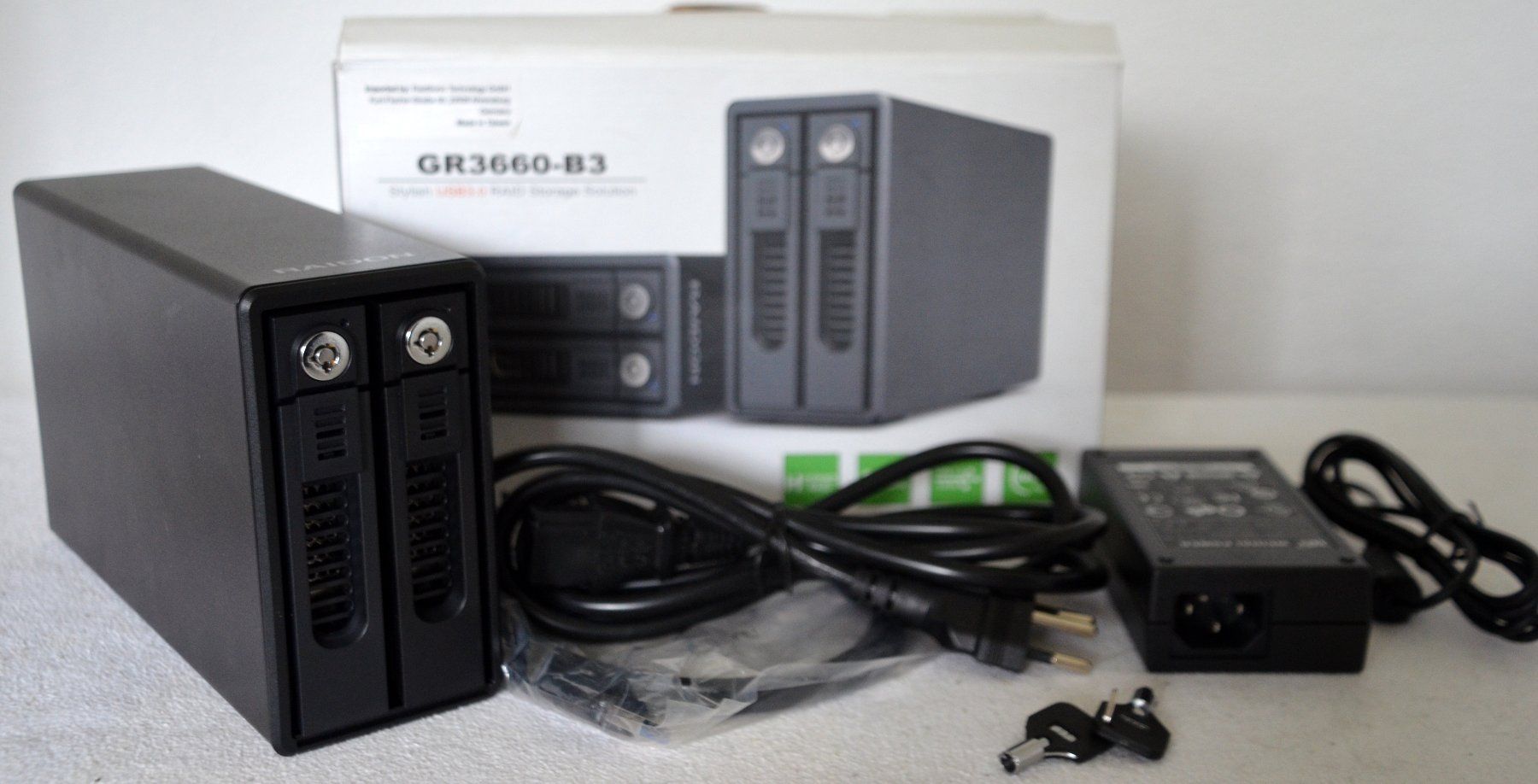 Seagate Harddisks: RAIDON GR3660-B3 2 x 6TB Festplatte / disque dur – Gebraucht aus Collonges von arashee