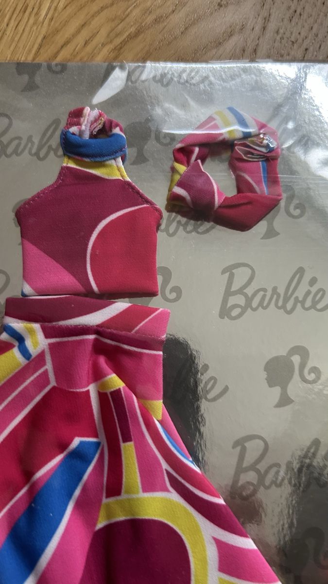 Bambole: Barbie Kleid neu von rba – Nuovo e nell'imballaggio originale da Thalwil venduto da Centrone 1