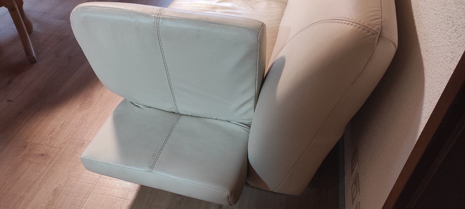 Divani: Echtleder Sofa mit verstellbaren Lehnen – Usato da Horw venduto da Optimfish 2