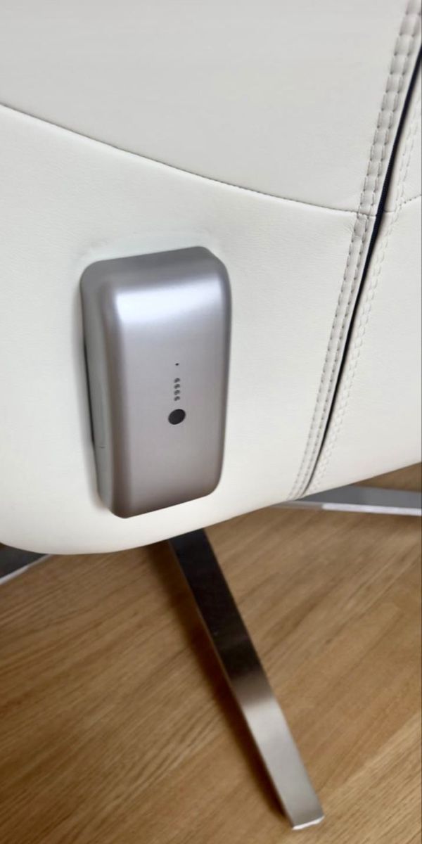 Himolla Poltrone: Elektrisch verstellbarer Relax- Sessel – Nuovo (secondo la descrizione) da Chur venduto da kar_yd72 2