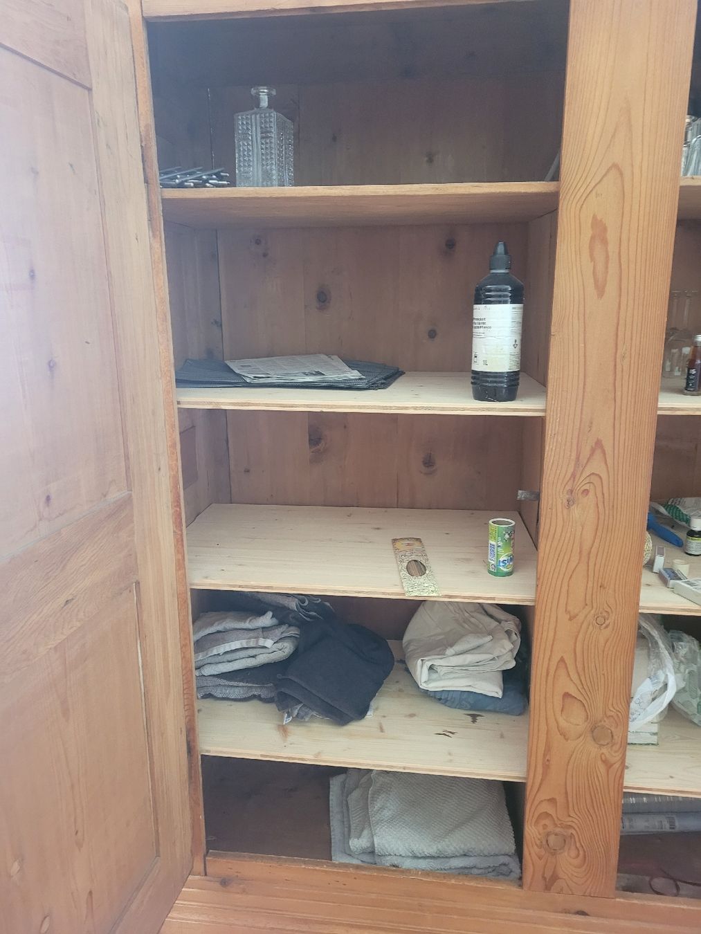 Armadi: Holzkasten Antik – Usato da Forch venduto da Miraculix009 2
