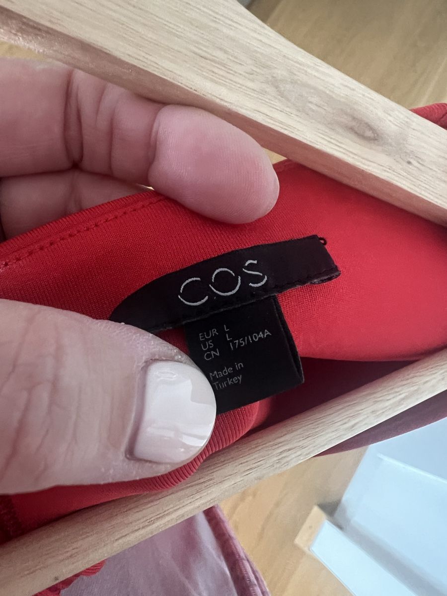 Cos Vestiti: Robe rouge - COS – Usato da Vevey venduto da Stef_couture 2