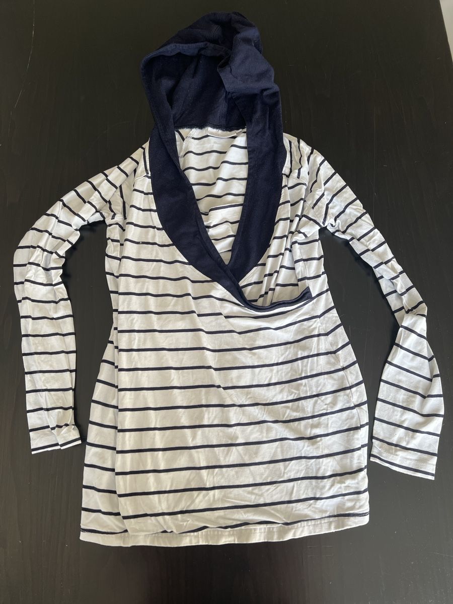 Kleiderpakete: Stillkleidung, Gr. 38/M, 14 Teile, Shirts/Pullover/Kleid – Gebraucht aus Zürich von vik_f5vg 7
