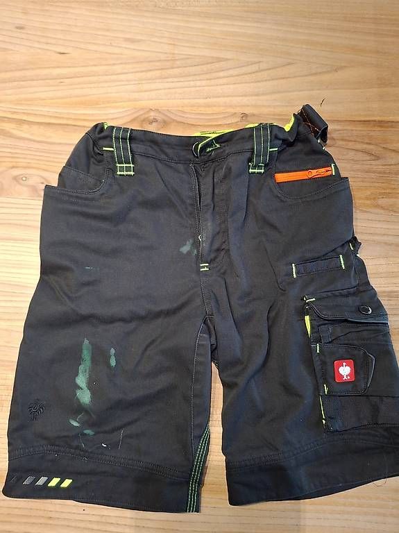 Engelbert Strauss Pantaloni: Engelbert Strauss Shorts 146/152 – Usato da Gähwil venduto da Sinmax