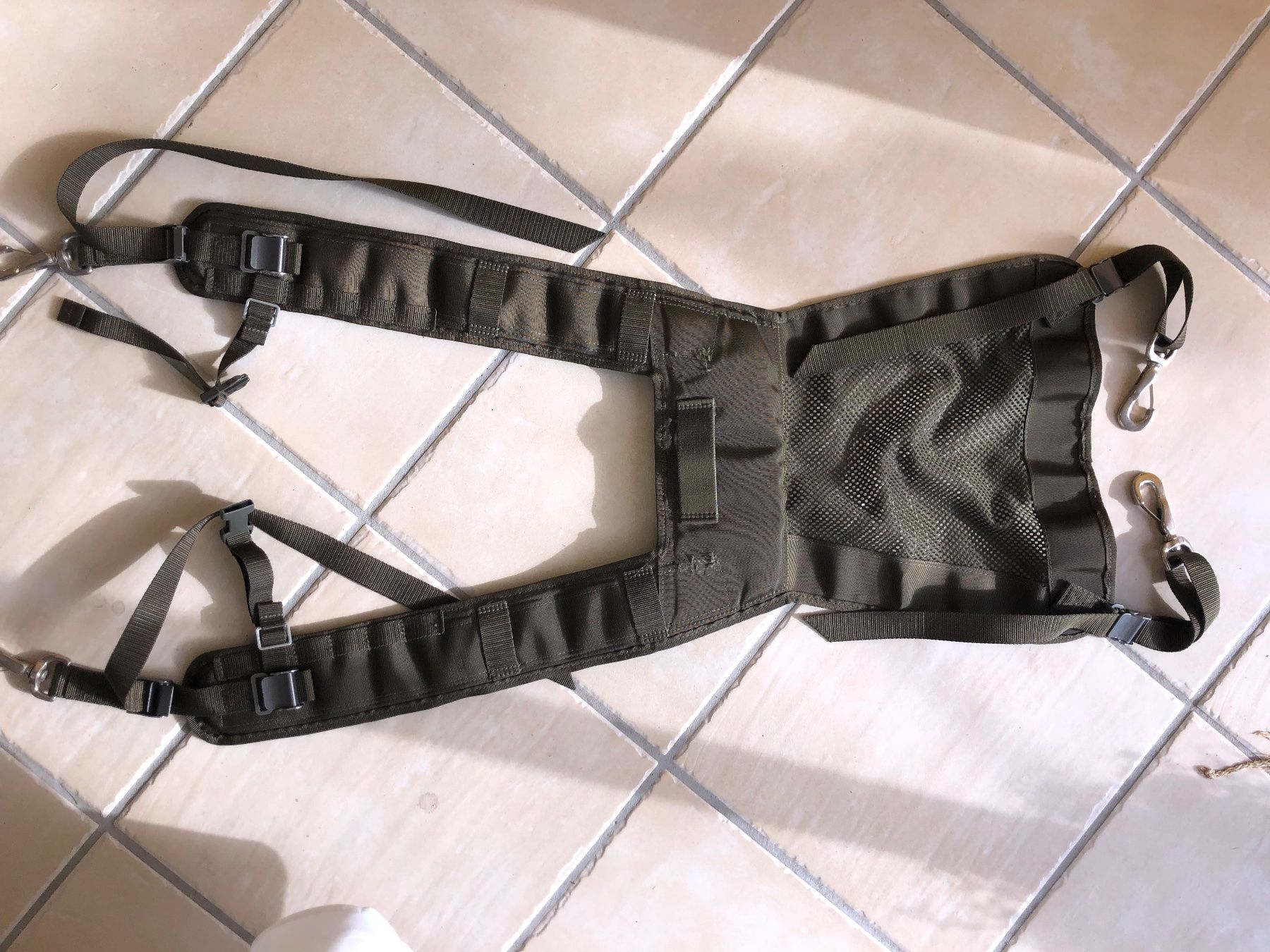 Tir sportif: Militär Trage-Geschirr – Neuf (Voir description) à Magden par Hornet2 7