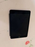Apple iPad mini 5. Gen Grau mit Hülle
