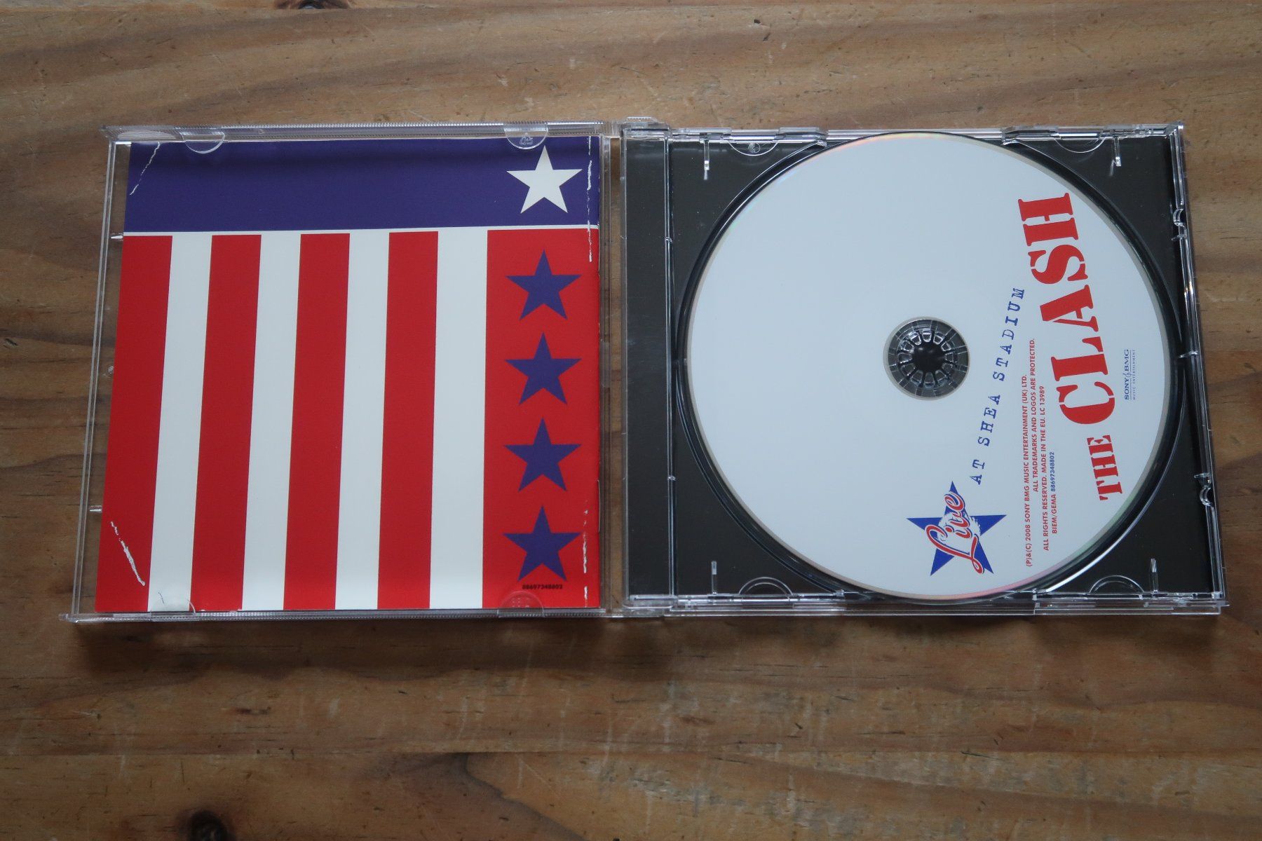 CD: THE CLASH - LIVE AT SHEA STADIUM - CD – Usato da Basel venduto da Patiscat 3
