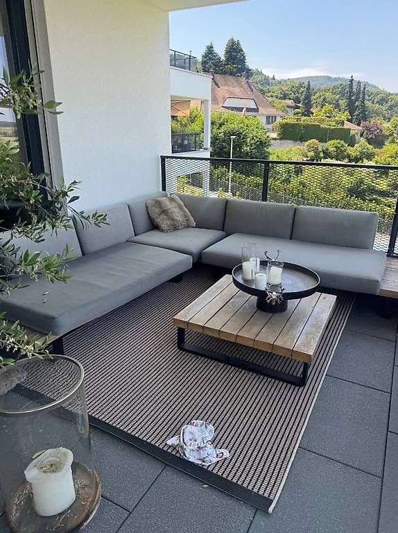 Sofas: Balkon Lounge gratis abzuholen – Gebraucht aus Pfeffingen von Yvi