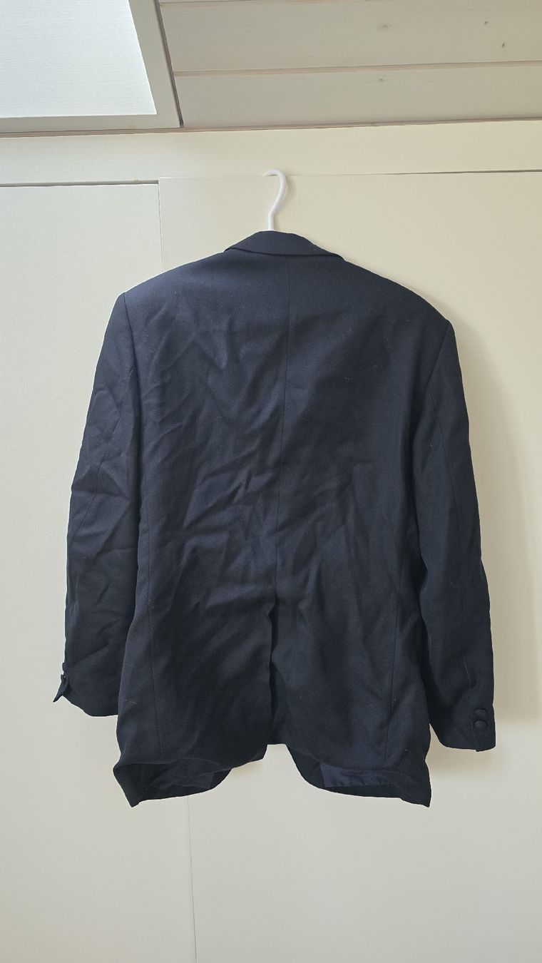 Costumes: Anzug Oberteil – D'occasion à Hurden par mar_7ssf 1