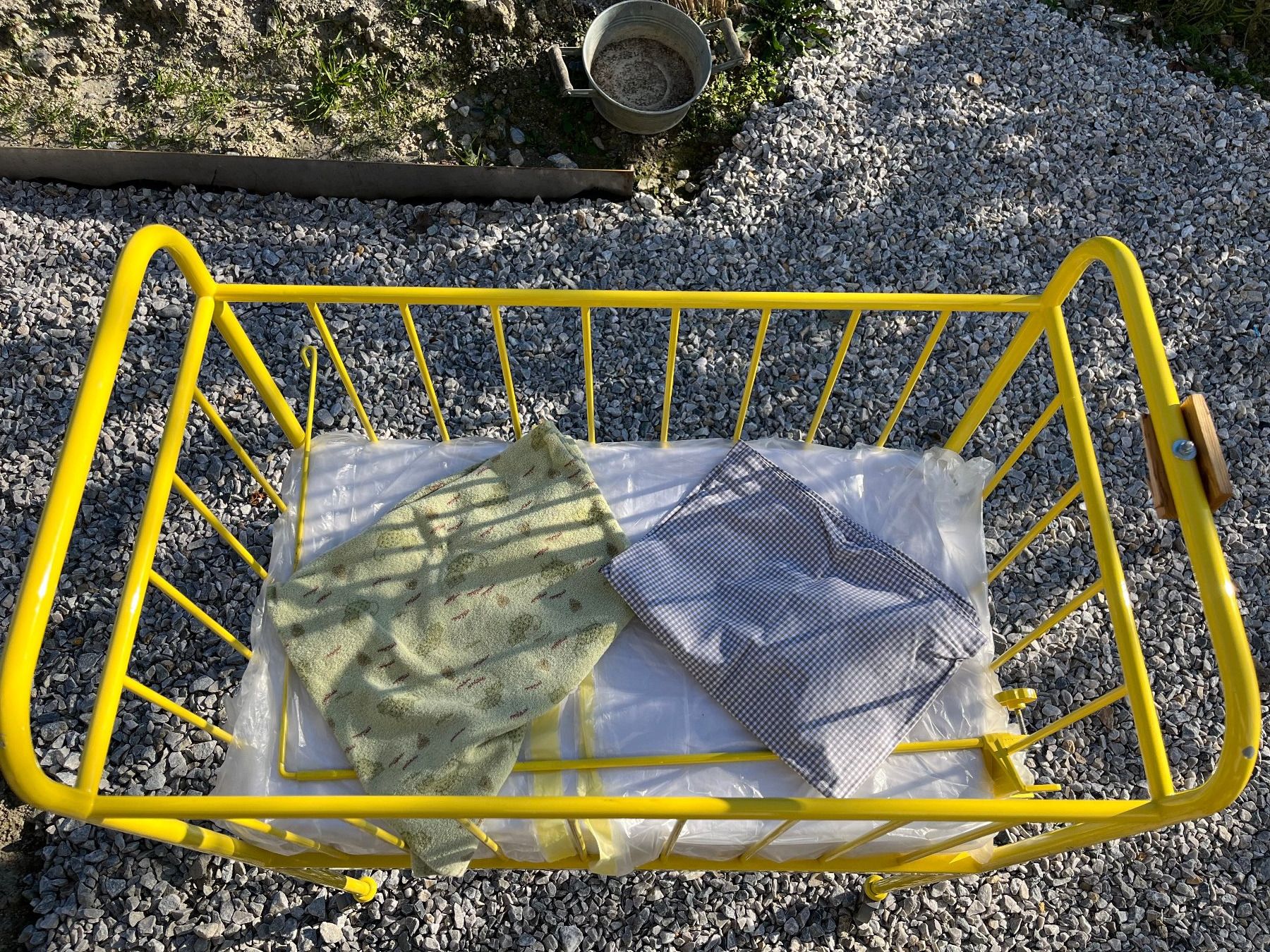 Letti: Lit de bébé à roulette – Usato da St-Léonard venduto da lam_nr2z 4