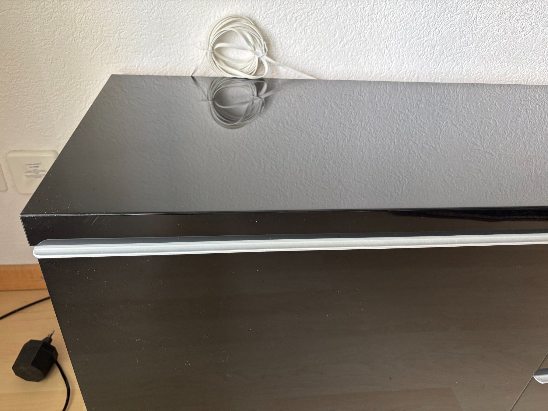 TV Möbel: TV Möbel / Kommode Hochglanz Schwarz, Elegant – Gebraucht aus Aesch ZH von rcg987 1