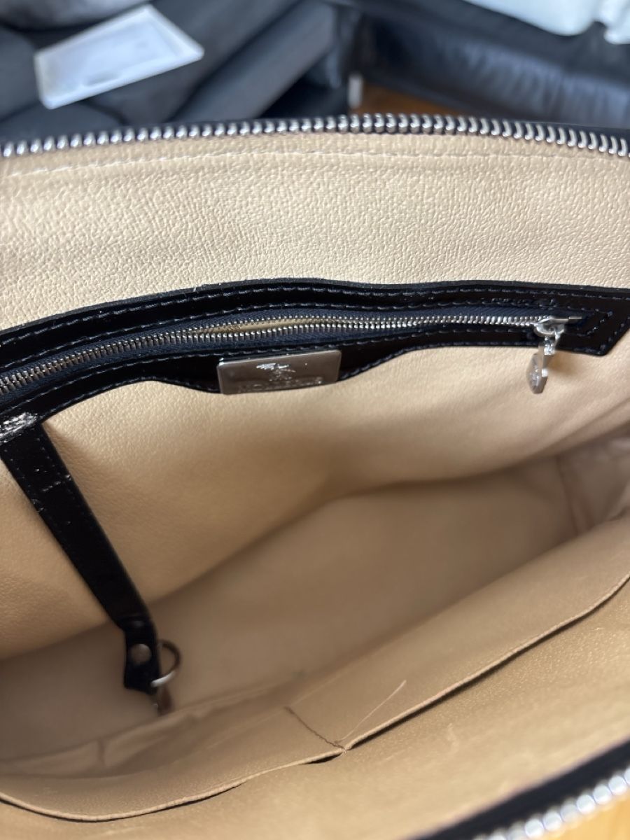 Maison Mollerus Borse da donna: Maison Mollerus Tasche Lackleder schwarz – Usato da Embrach venduto da Dmoney 1