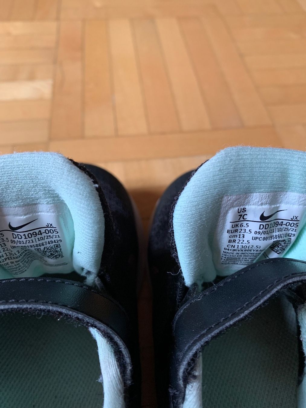 Nike Herrenschuhe: Nike trainers in size 23.5 – Gebraucht aus La Croix de Rozon von chr_f5wy 2
