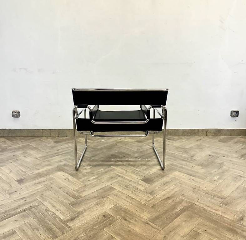 Wassily Poltrone: Wassily Chair Black leather – Usato da basel venduto da vintory.ch 7
