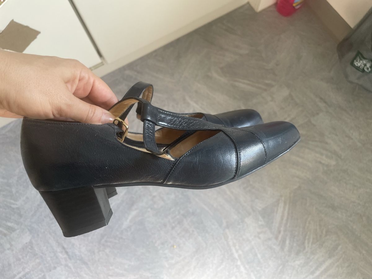 Scarpe da donna: Leder Damen Schuhe in 38,5 – Usato da Schaffhausen venduto da bmi_5j58 1