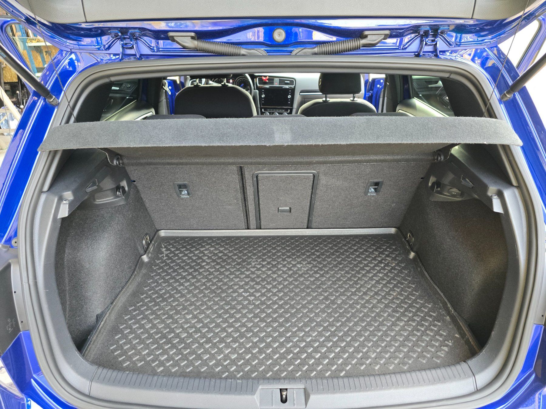 VW Autos: Golf 7 R Facelift – Gebraucht aus Lauerz von Golfgtig60 6