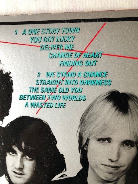 Dischi in vinile: Tom Petty And The Heartbreakers – Usato da Aarwangen venduto da Jukebox3 3