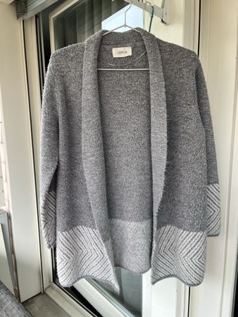 Strickjacke von Cartoon 