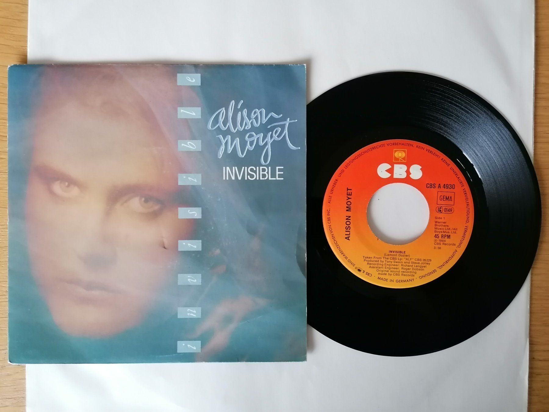 Dischi in vinile: Alison Moyet - Invisible - – Usato da Beinwil am See venduto da Funkthesizer