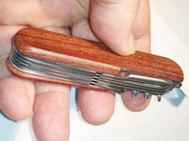 Sackmesser mit Holzgriff 10 Zubehör/Couteau de poche en bois